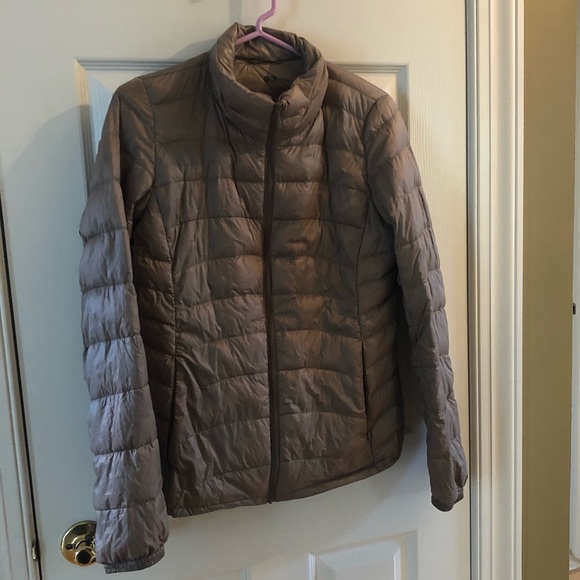 Uniqlo Jackets & Blazers - Uniqlo Women’s Ultra Light Down Jacket